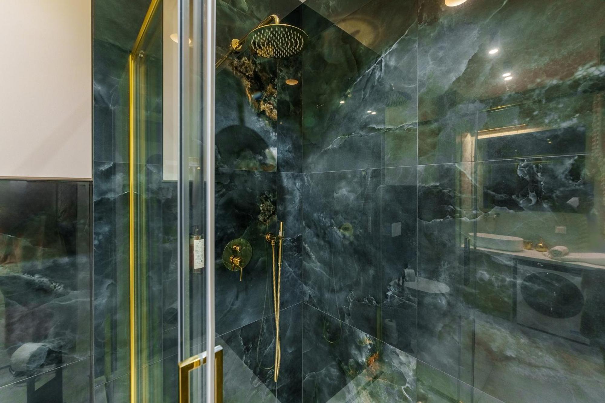 Apartament Delux Kasprowicza 20C Prywatny Parking Basen Sauna Oraz Silownia W Cenie Kolobrzeg Dış mekan fotoğraf