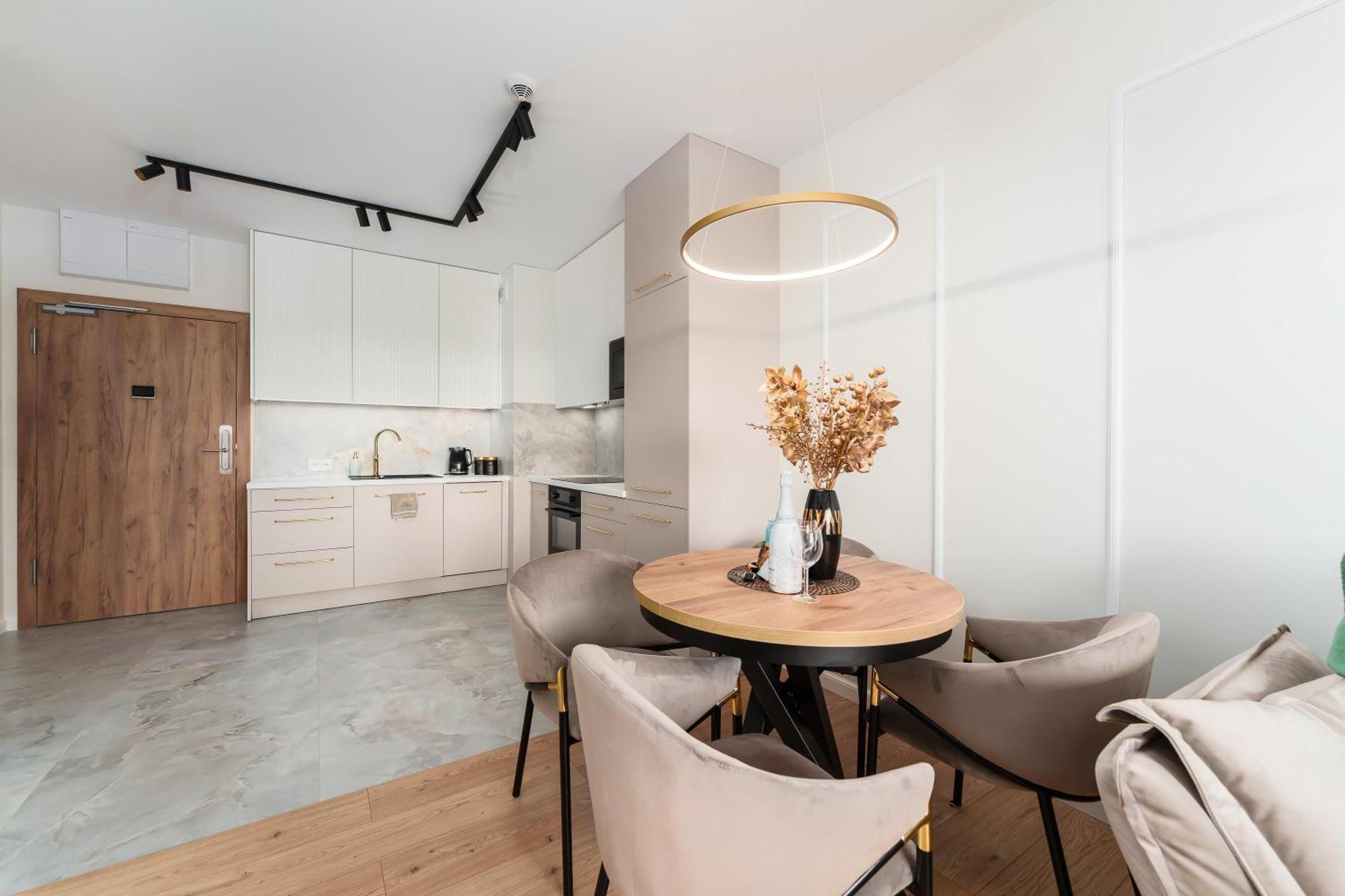 Apartament Delux Kasprowicza 20C Prywatny Parking Basen Sauna Oraz Silownia W Cenie Kolobrzeg Dış mekan fotoğraf
