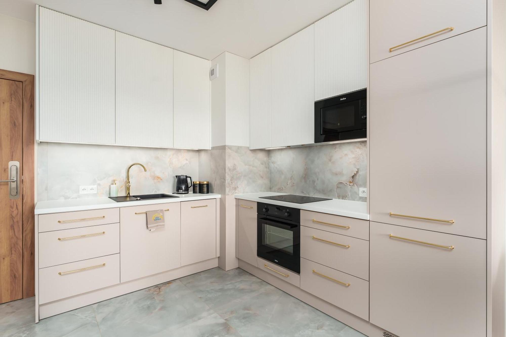 Apartament Delux Kasprowicza 20C Prywatny Parking Basen Sauna Oraz Silownia W Cenie Kolobrzeg Dış mekan fotoğraf